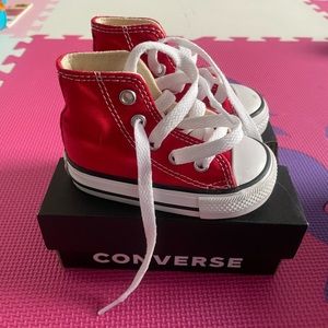 Red high top converse infant size 3